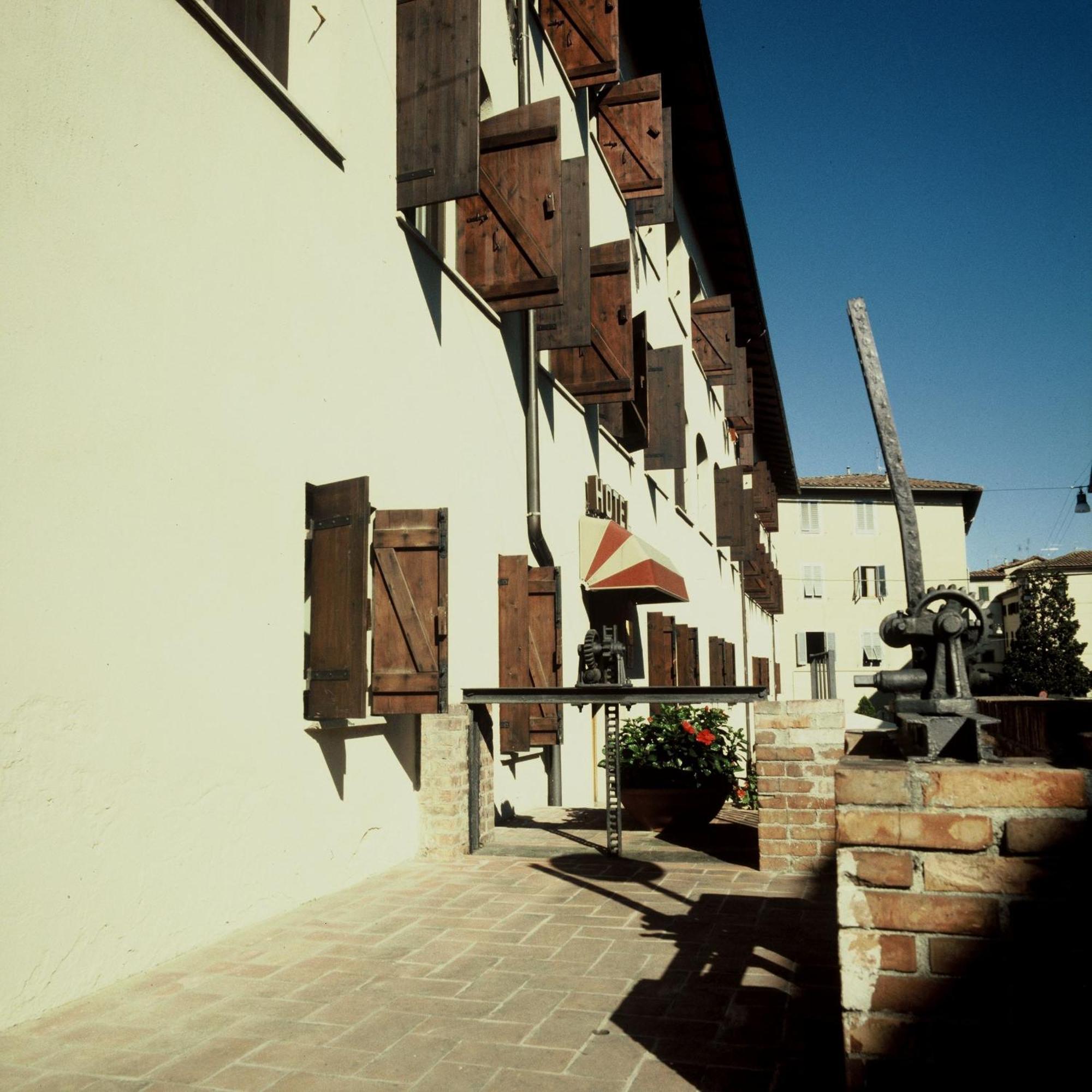La Vecchia Cartiera Hotel Colle Val D'Elsa Exterior photo